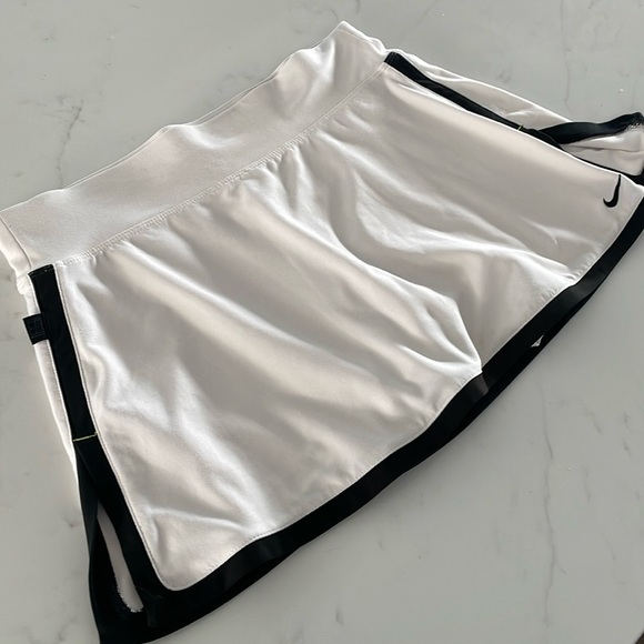 Nike Tennis Skirt - Picture 1 of 5